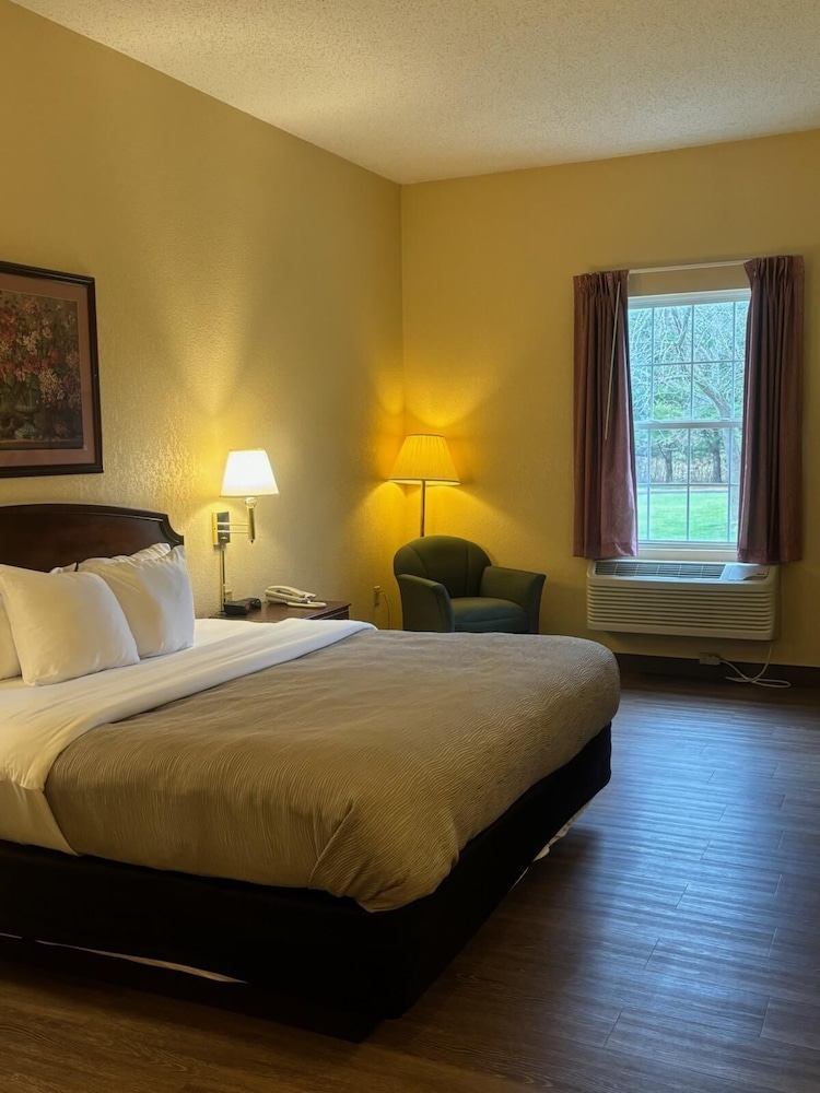 Standard, King Bed