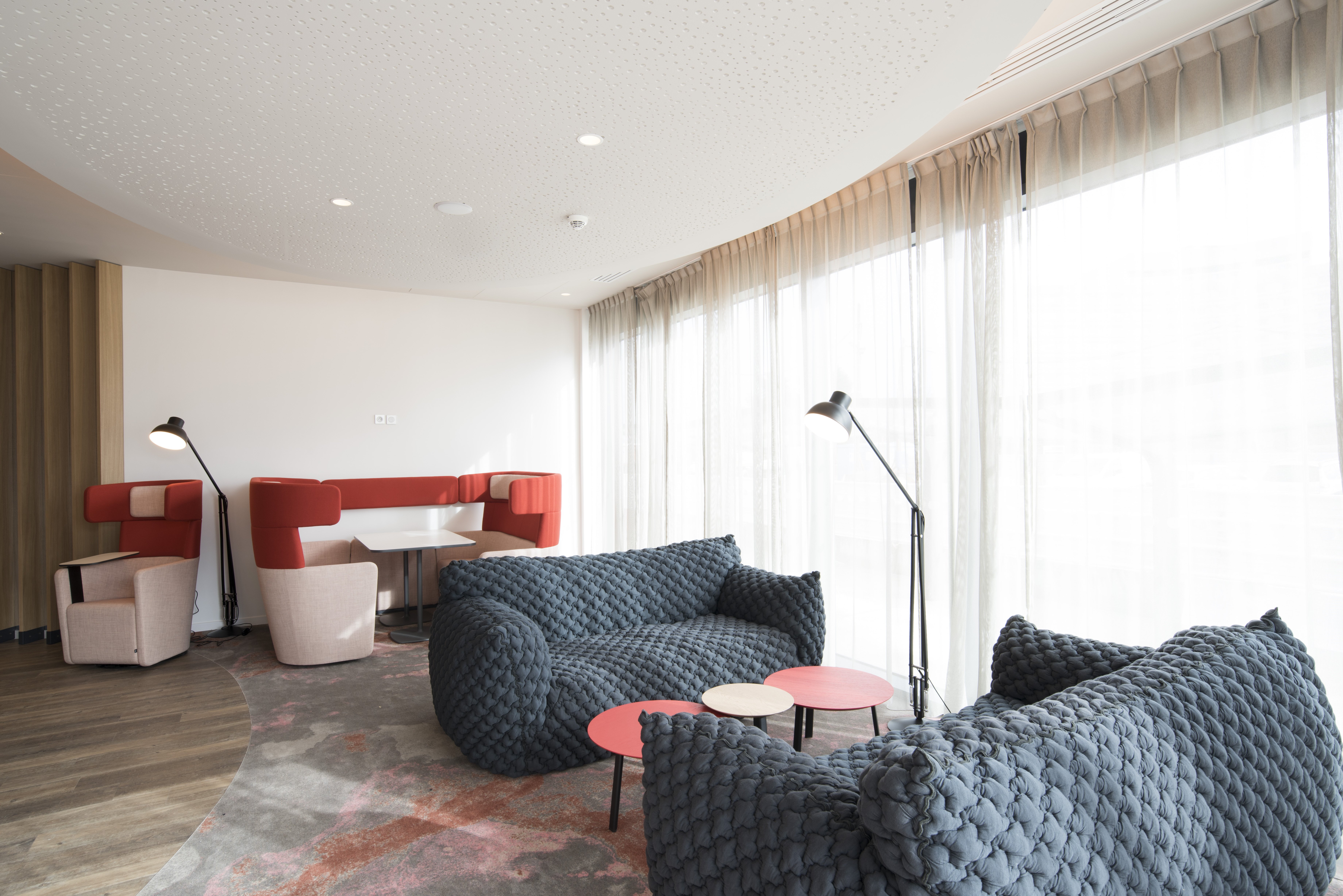 HOLIDAY INN EXPRESS PARIS - CDG AIRPORT 42/70