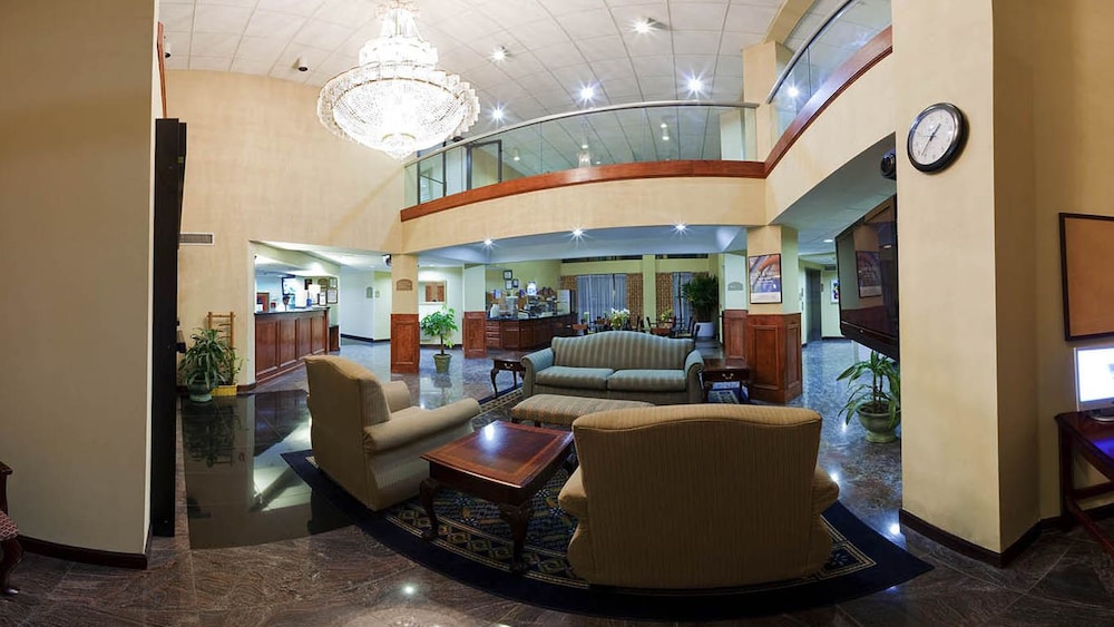 Holiday Inn Express Hotel Suites Lawrenceville 34/49