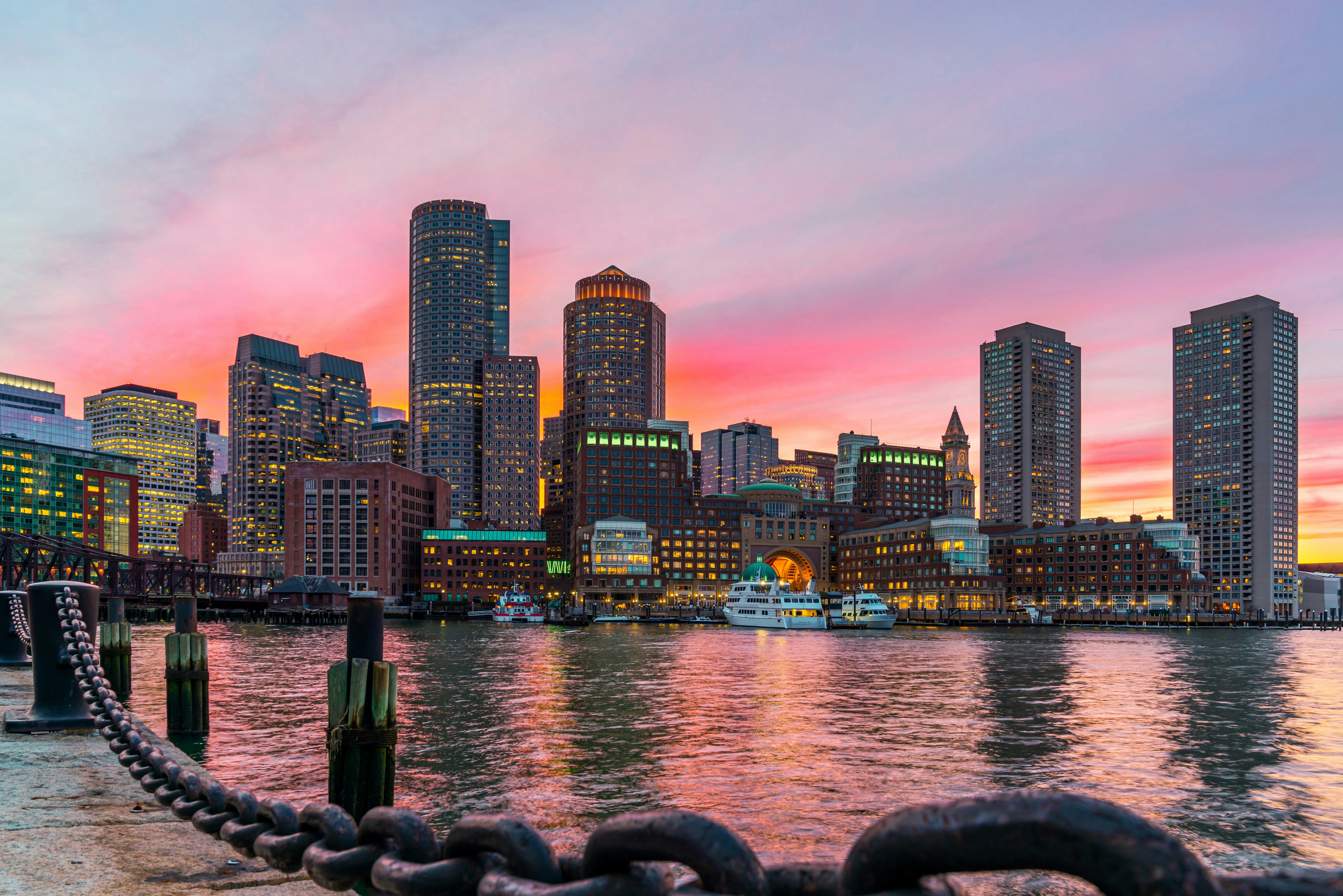 Avid Hotels Boston Logan Airport - Revere 60/66