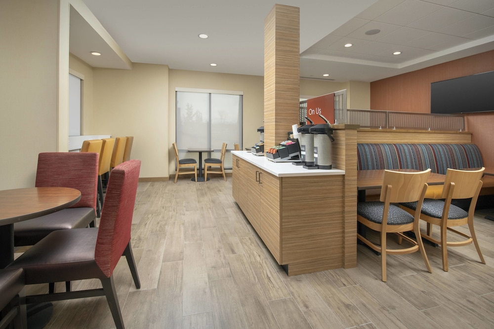 Towneplace Suites By Marriott College Park 37/43