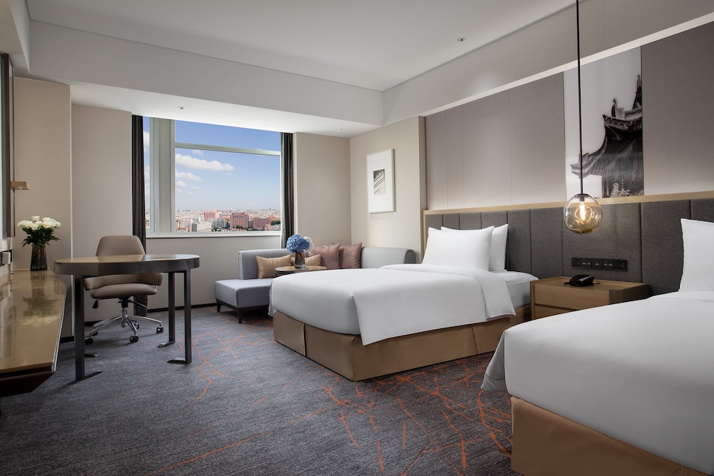 Crowne Plaza Fudan 16/60