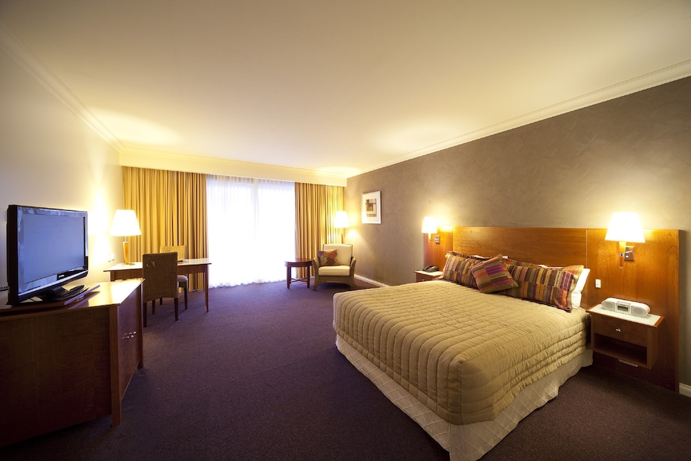Century Inn 23/57