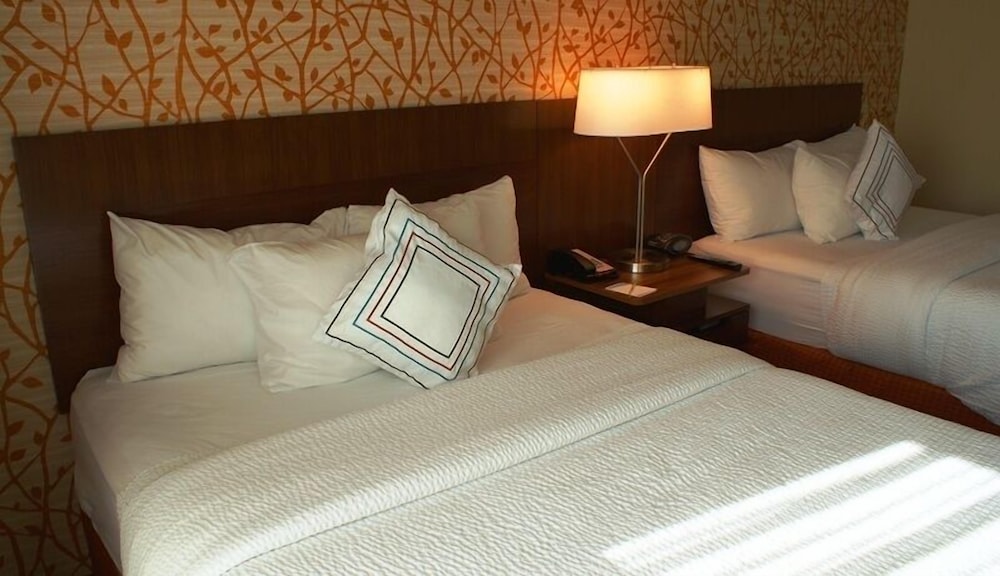 Fairfield Inn Suites By Marriott Chesapeake Suffolk 20/52