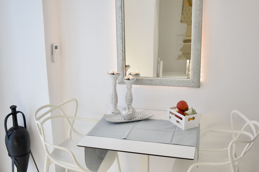 Aeolos Art and Eco Suites - Adults Only 88/109