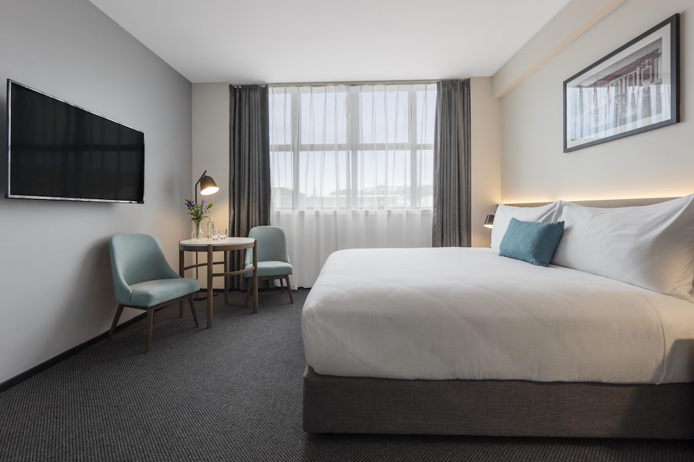 Oaks Wellington Hotel 33/73