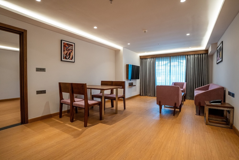 Lilac Hotel, Guruvayur 33/49