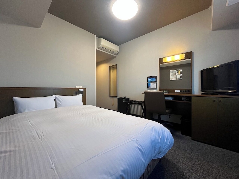 Hotel Route-Inn Niigata-Nishi Inter 11/53