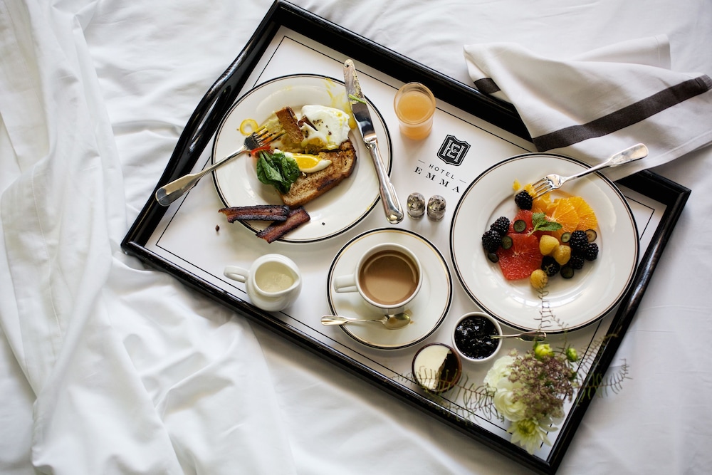 Hotel Emma 26/29