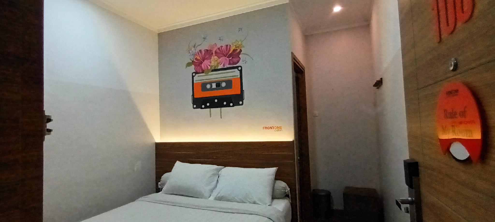 First Class, King Bed