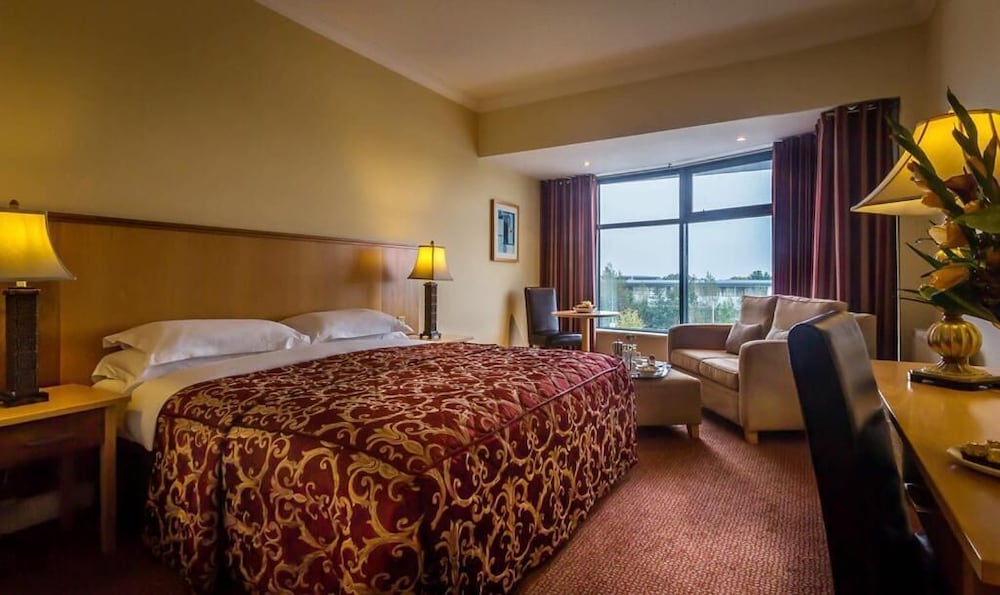 MULLINGAR PARK HOTEL 13/50