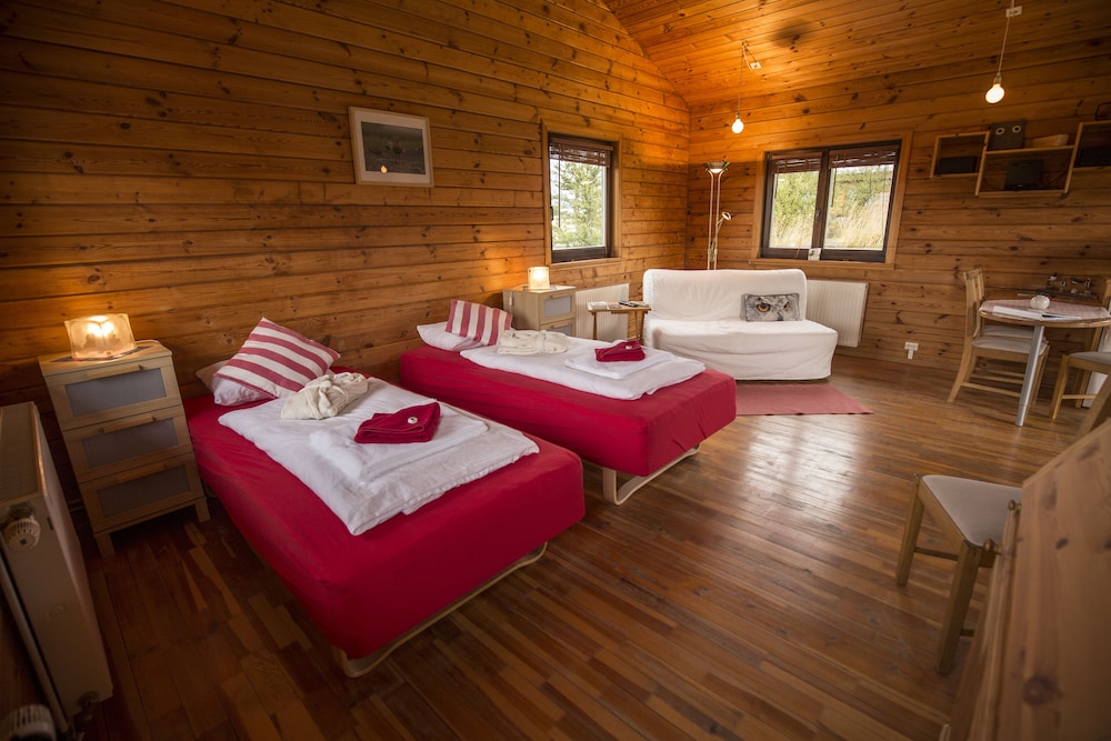 Hestasport Cottages 5/50
