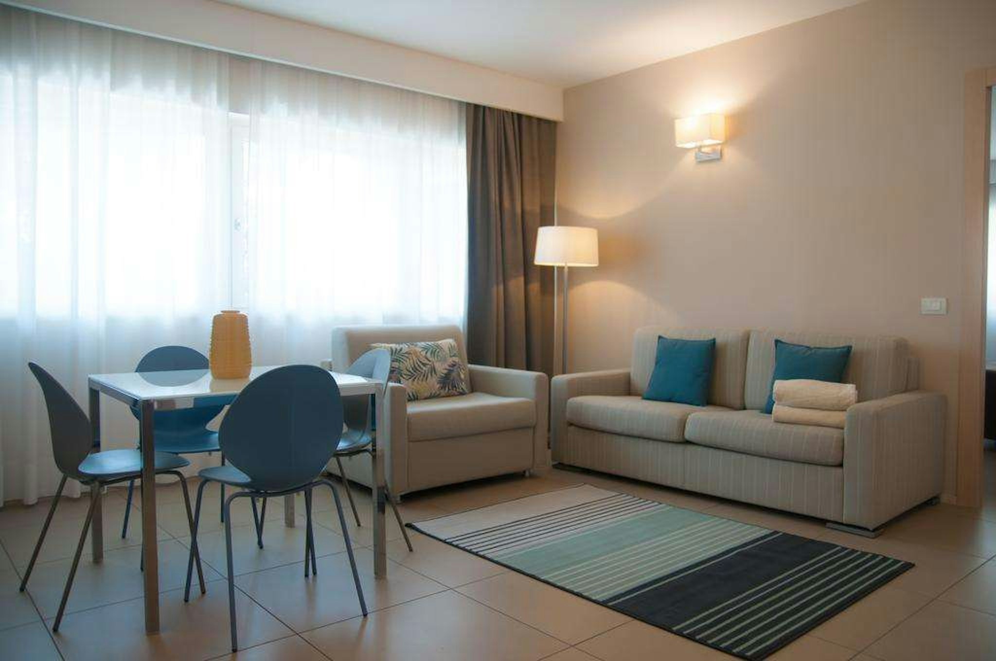 Hotel Dimorae 63/79