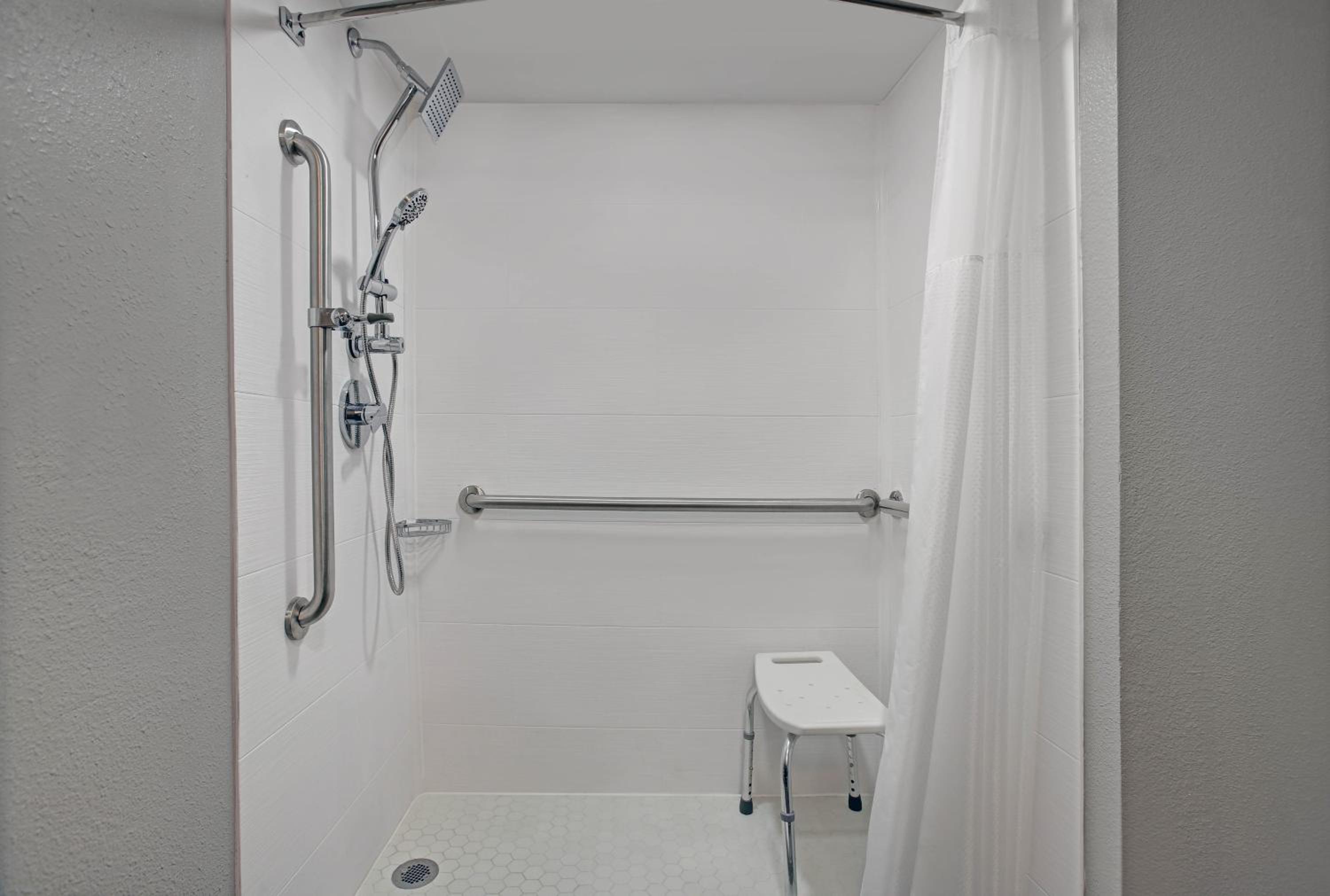 Room, 2 Queen Beds, Accessible, Motel6 Monahans, TX 7/8