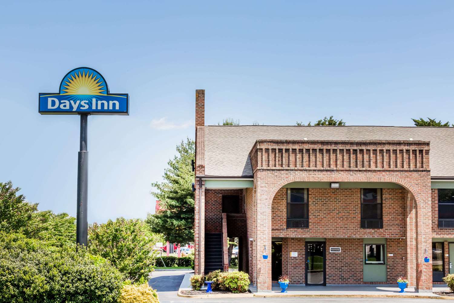 Days Inn By Wyndham Tappahannock 1/5