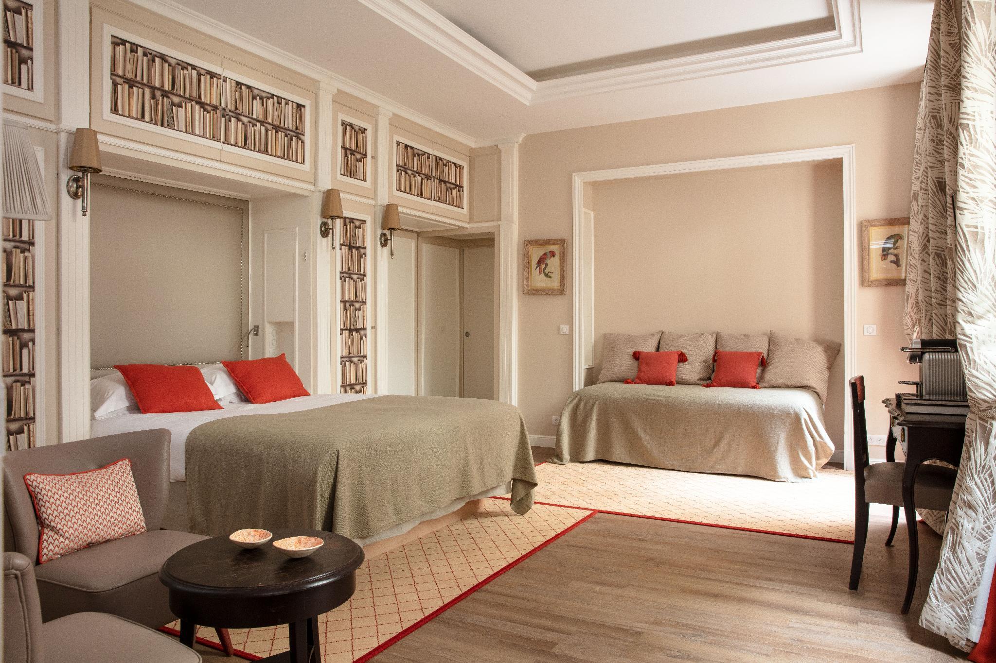 Adjoining, 2 Double Beds