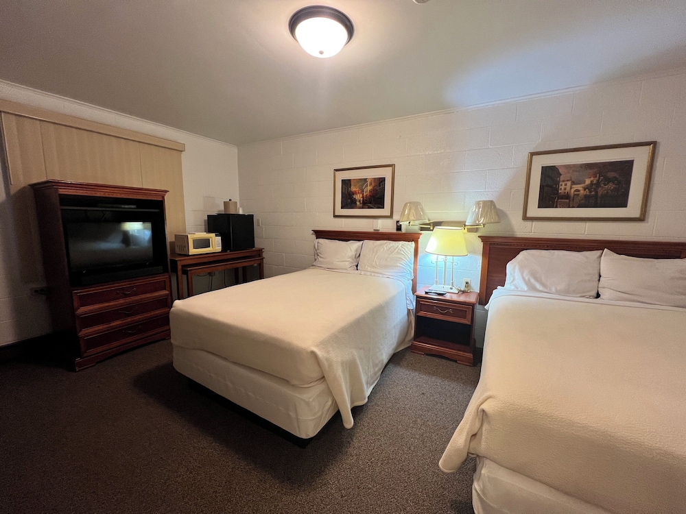 Hotel Prairie Winds Carthage Keokuk Hwy 136 15/37