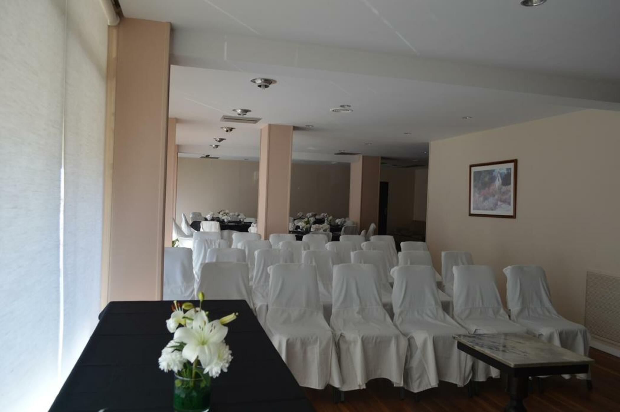 Rayentray Hotel 22/26