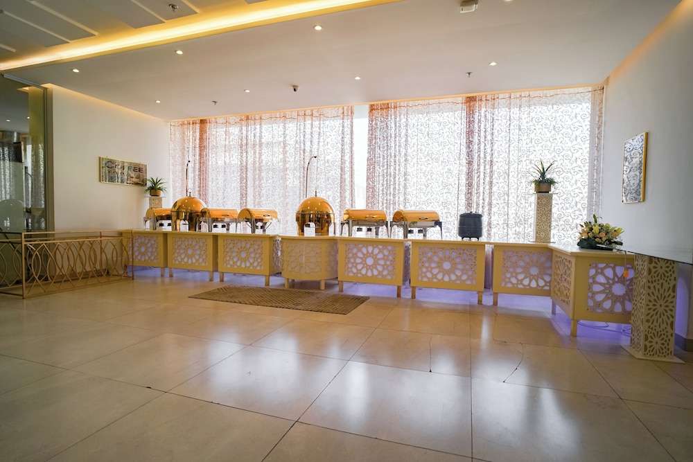 فندق إعمار ليجند(Emaar Legend Hotel) 3/23
