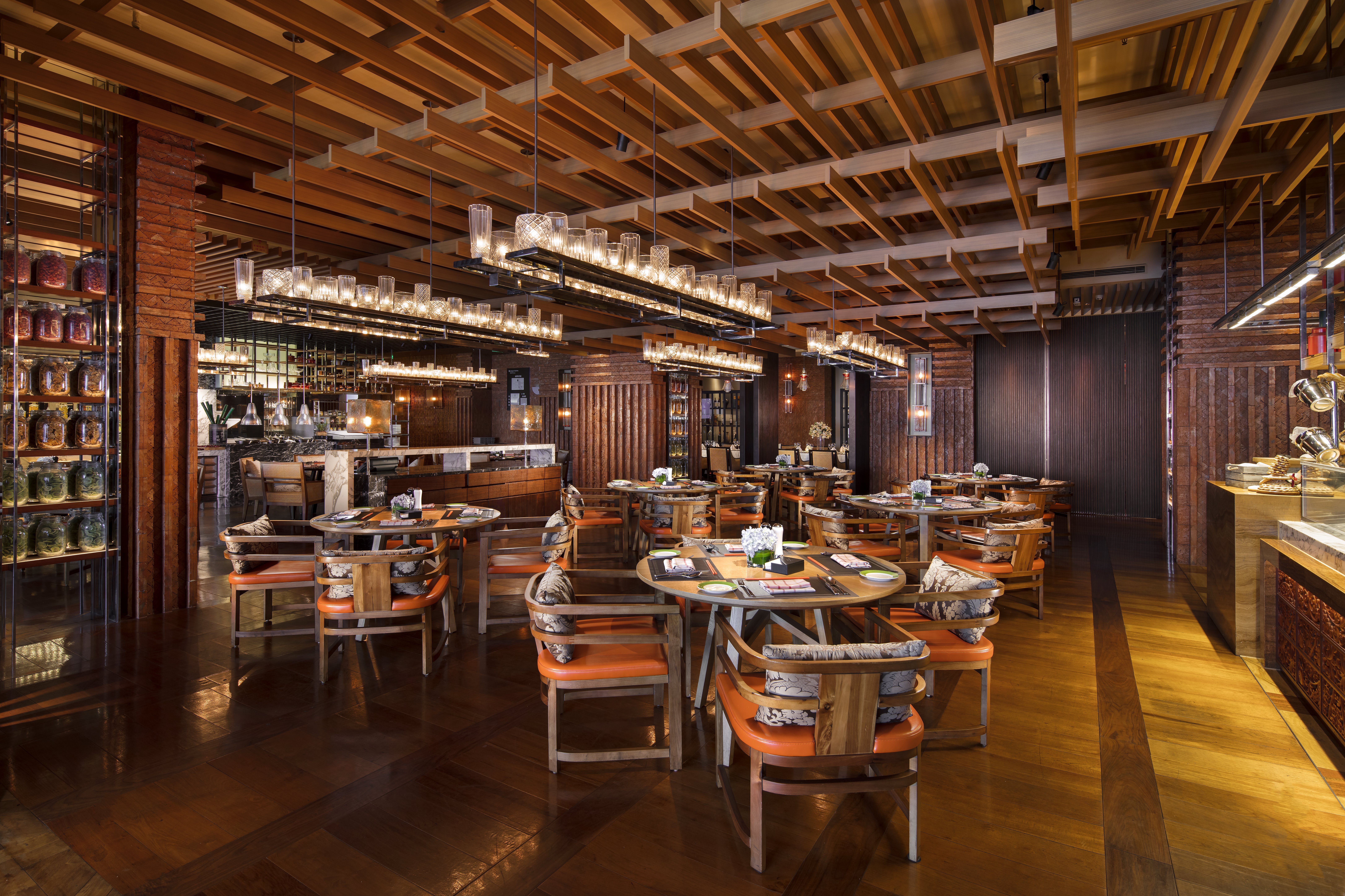 Intercontinental Nantong 33/50