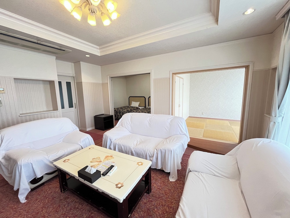 SPA RESORT LiVEMAX 8/50