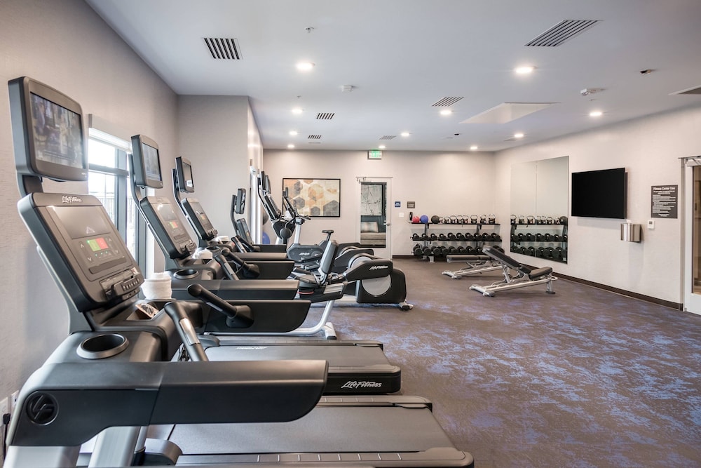 Fairfield Inn Suites San Jose North Silicon Valley 17/55