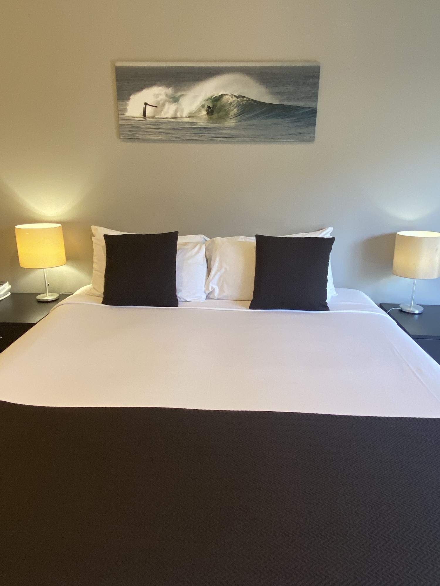 Studio, King Bed, Pool Side