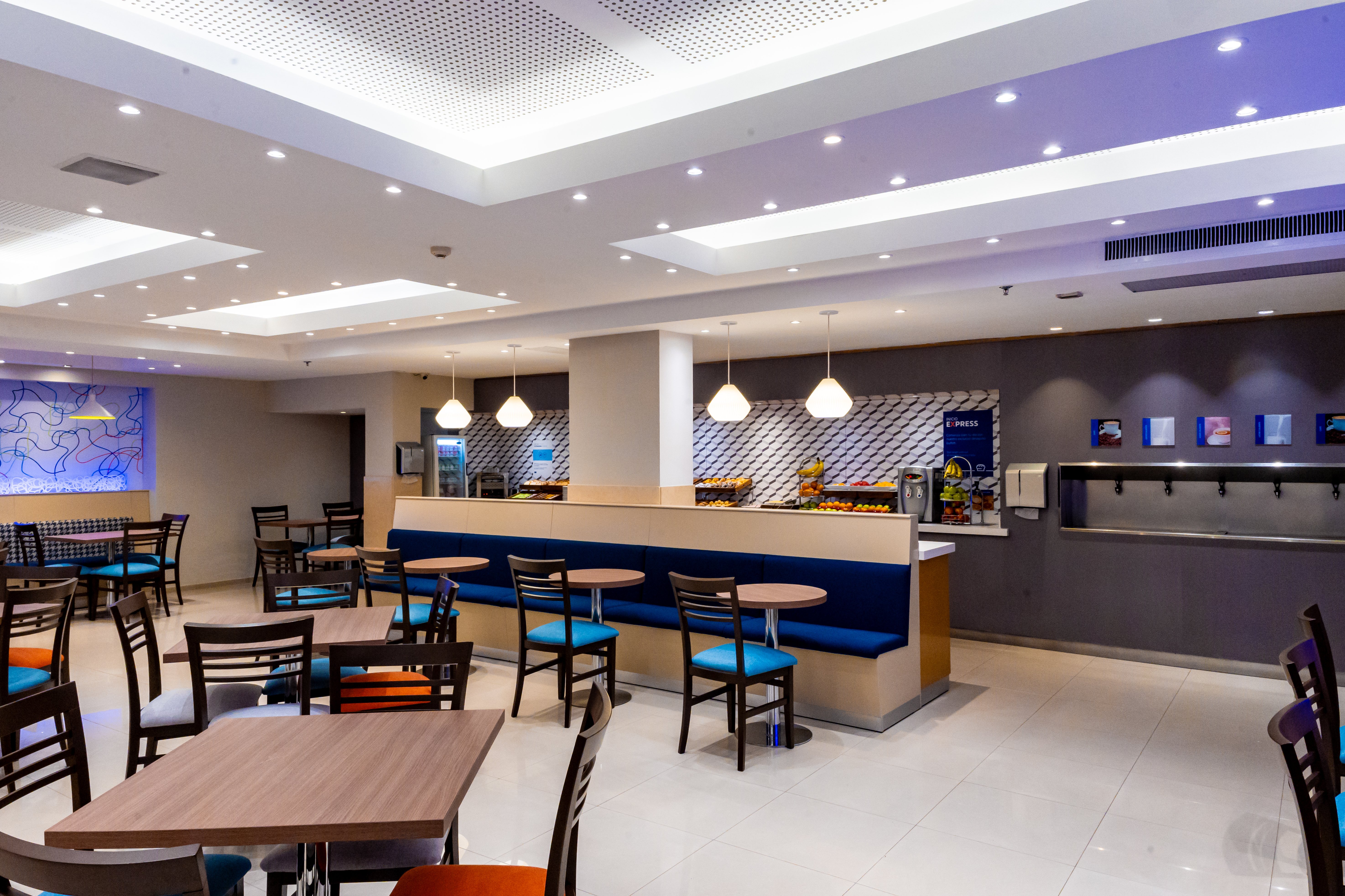 HOLIDAY INN EXPRESS ROSARIO 43/56