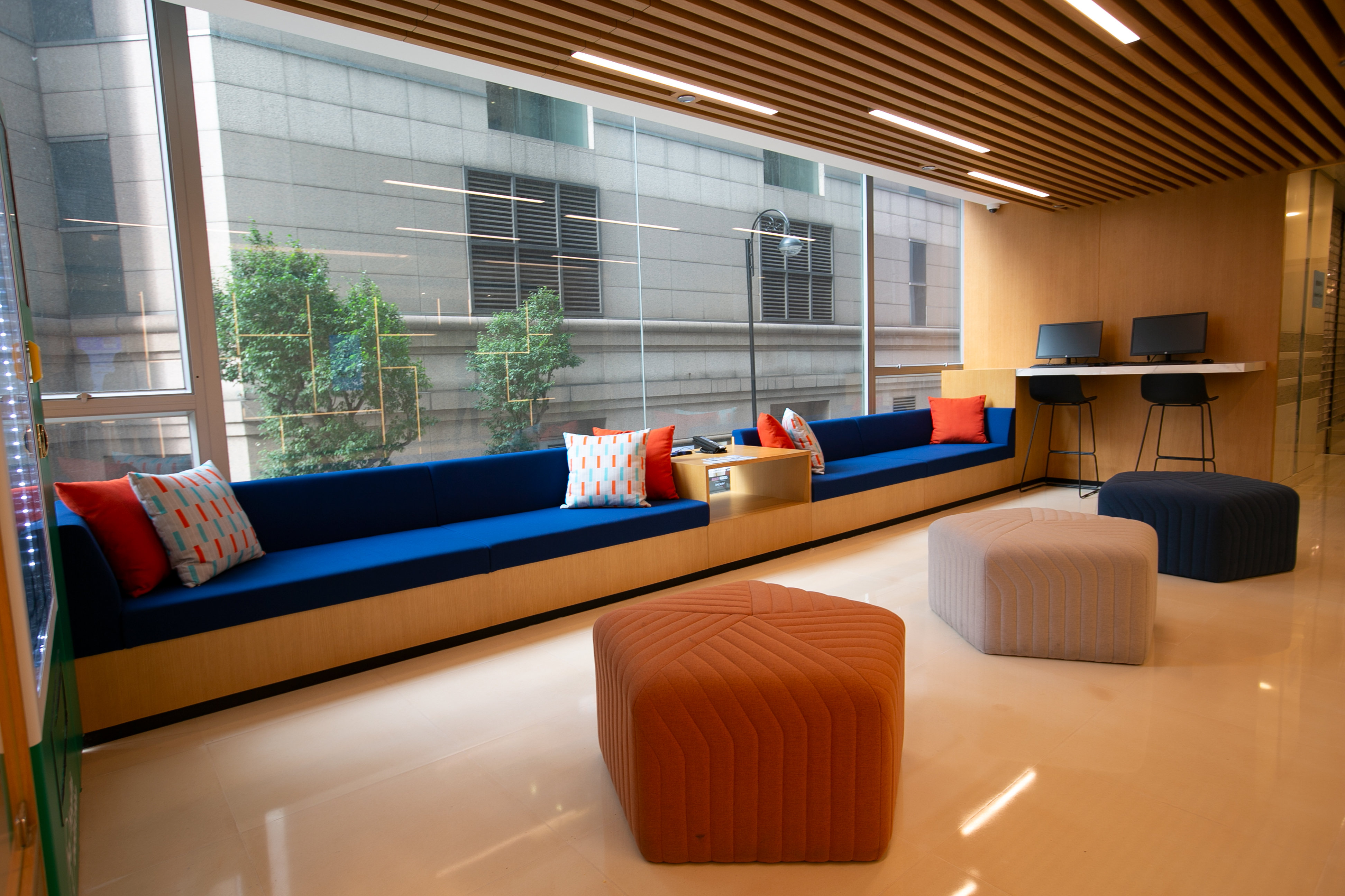 Holiday Inn Express Causeway Bay Hong Kong 51/76
