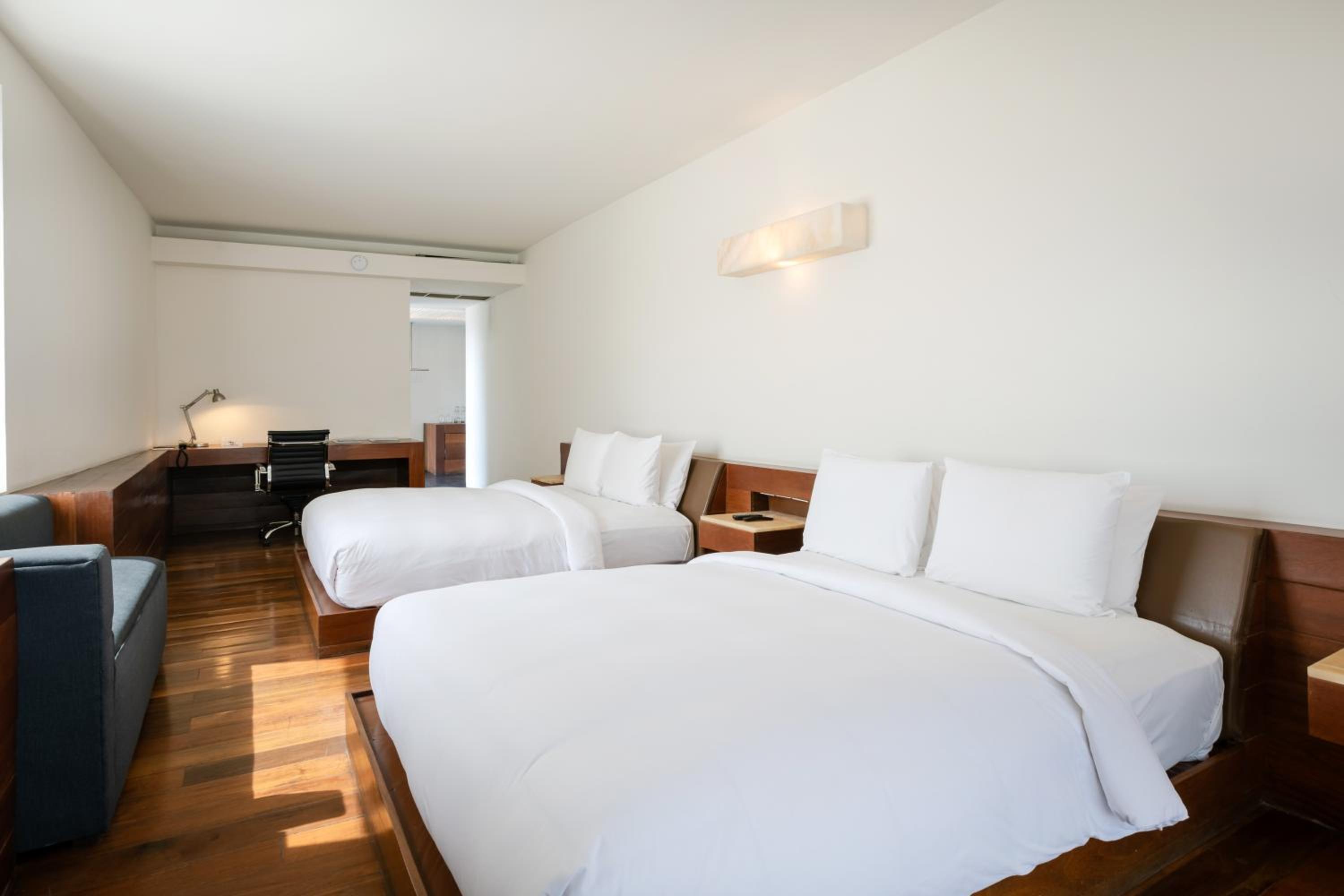 Superior, 2 Queen Beds