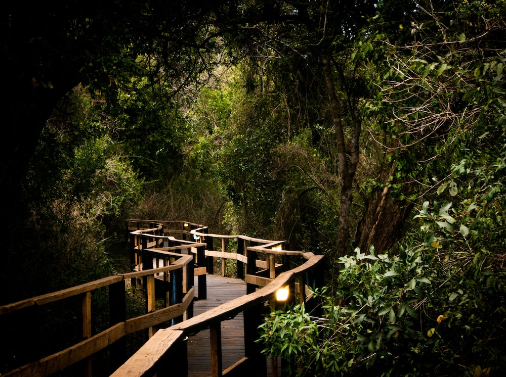 Gooderson Dumazulu Lodge and Traditional Village 36/50