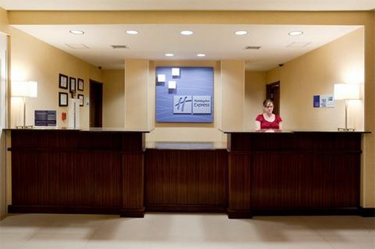 Holiday Inn Express Hotel & Suites Lamar 12/78