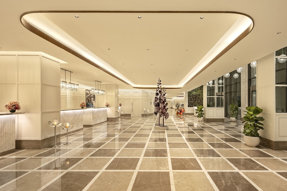Aurika by Lemon Tree Hotels, Mumbai International Airport 7/50