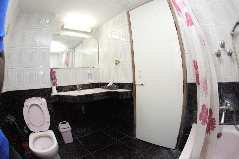Babylon Garden Serviced Apartments 73/75
