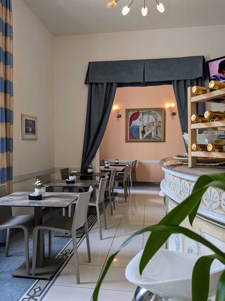 Hotel Soggiorno Athena 56/64