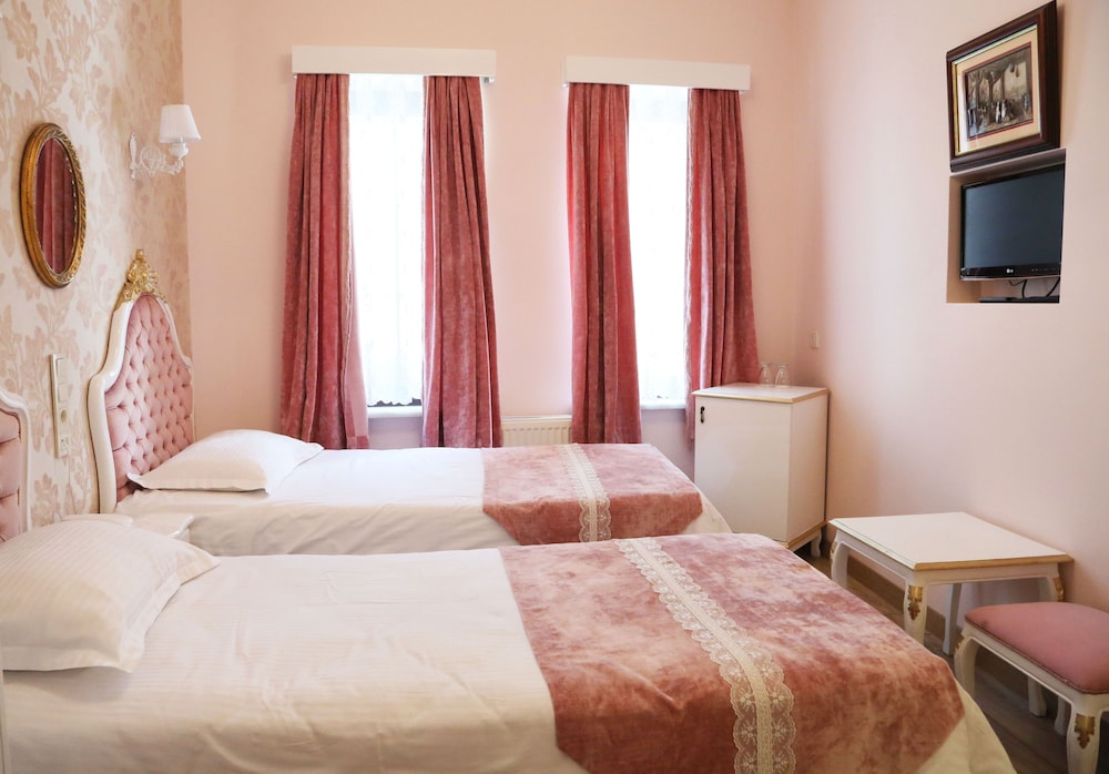 Romantic Hotel Istanbul 22/72