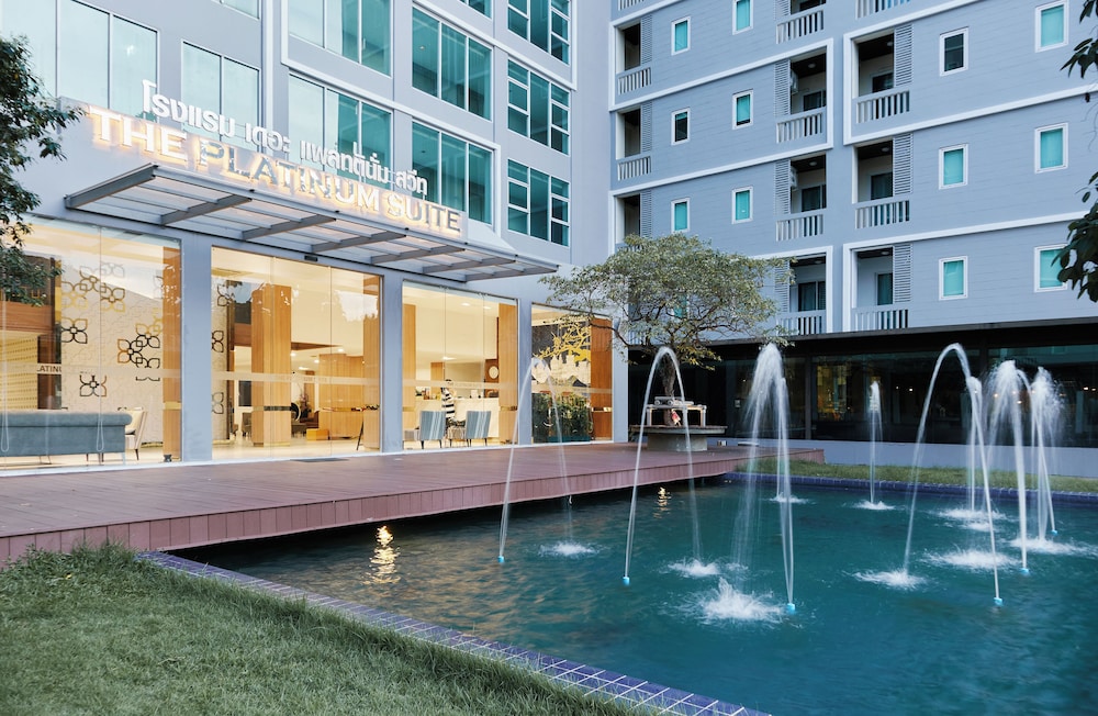 Sunday Platinum Suites 7/50