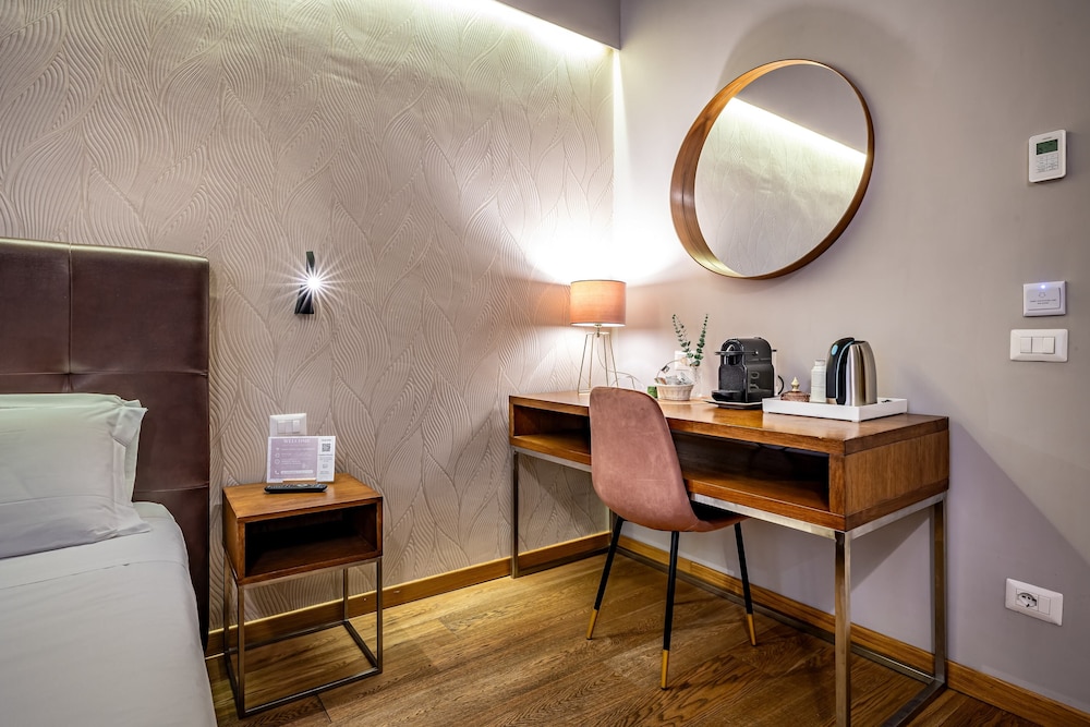 Antico Centro Suites 58/66