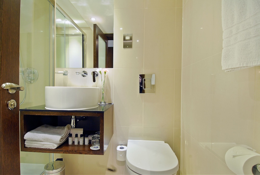 Park Grand London Kensington 13/28