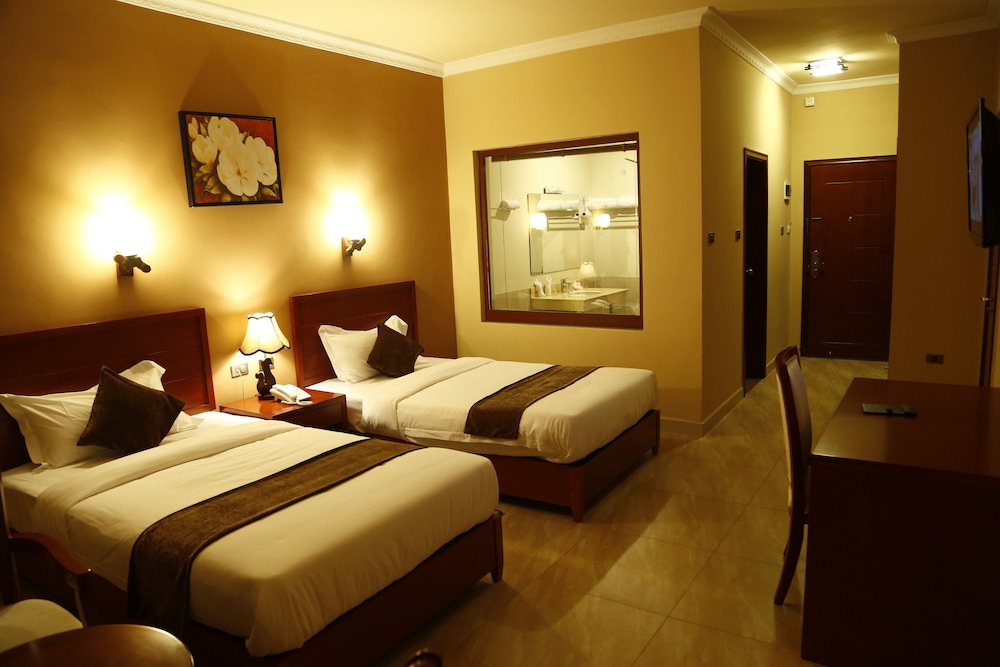 Ye-Afoli International Hotel 10/79