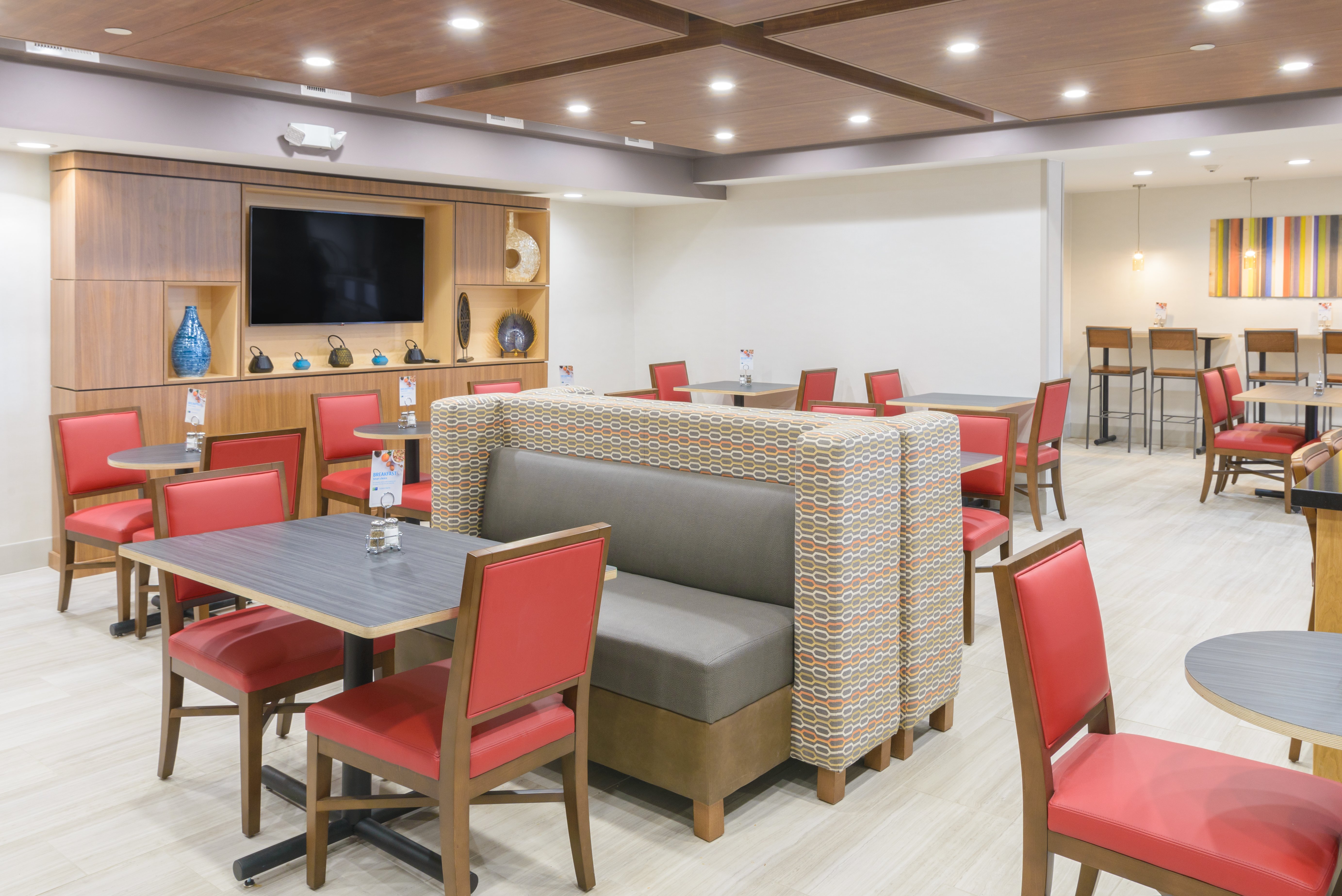 Holiday Inn Express Southington 41/61