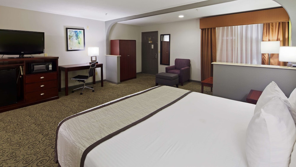 Surestay Hotel By Best Western Deer Park 11/31