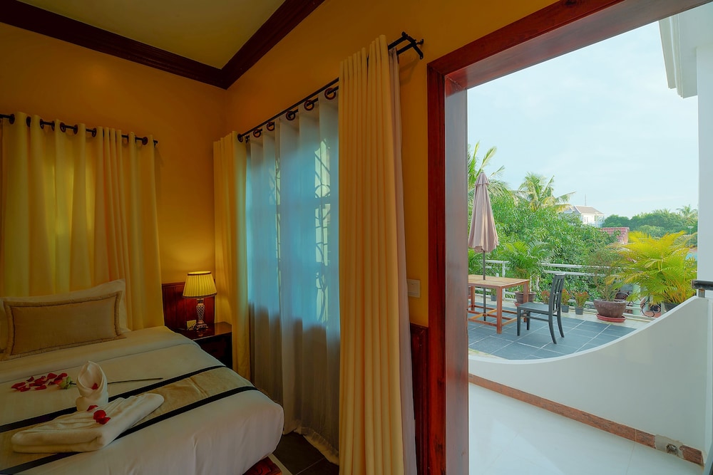 MARVEL HOLIDAY BOUTIQUE VILLA 34/65
