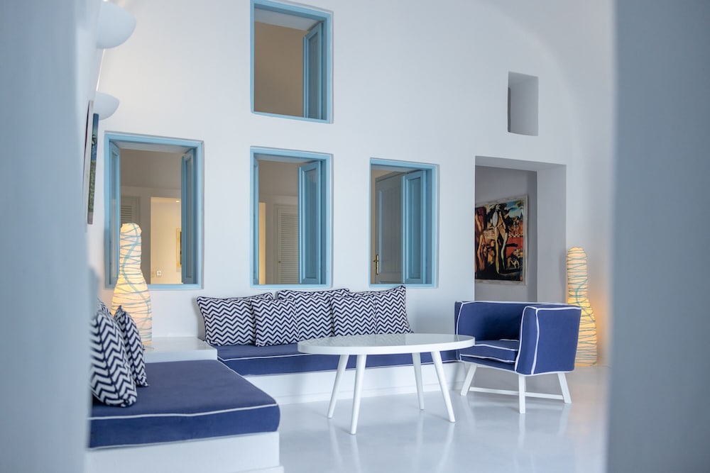 DREAMS LUXURY SUITES 37/50