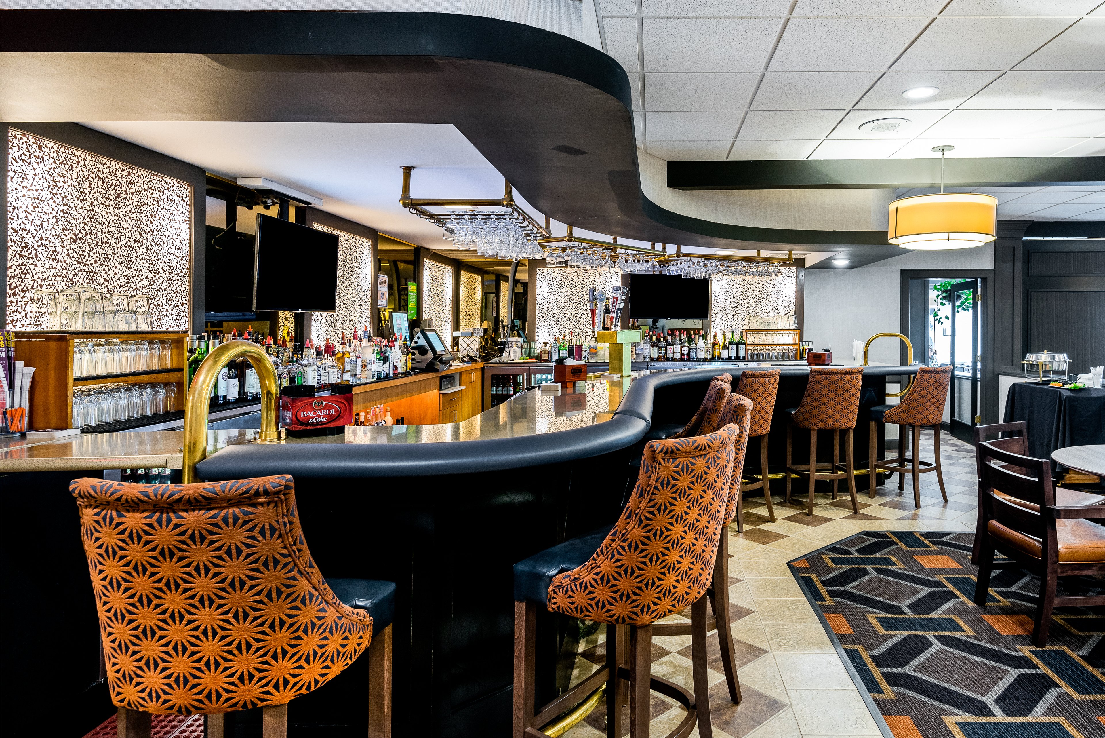 Holiday Inn Johnstown-Gloversville 38/66