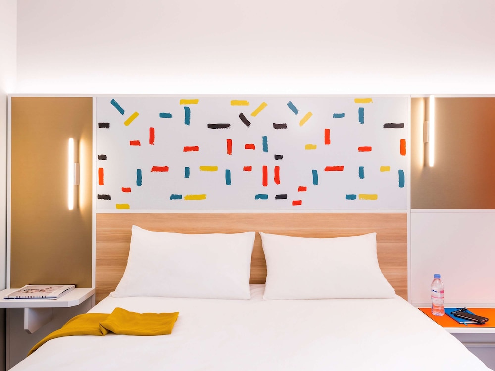 Ibis Styles Guyancourt Versailles 8/69