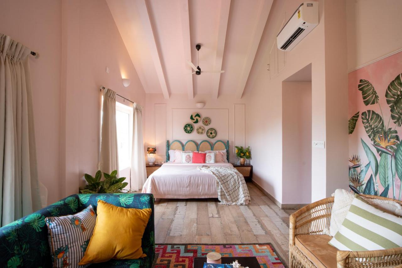 ELIVAAS BluDoor 5BHK Villa, Assagao 31/65