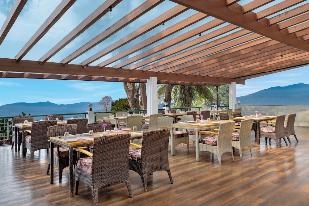 Denzong Regency- Luxury Mountain Retreat Spa & Casino 14/23