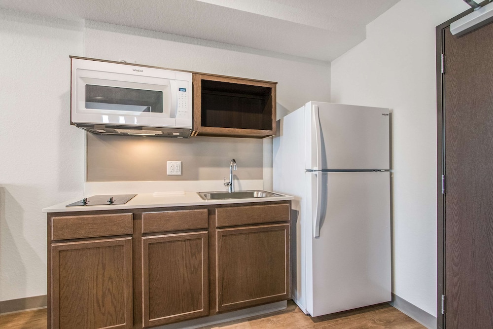 WoodSpring Suites Doral Miami Airport 51/51