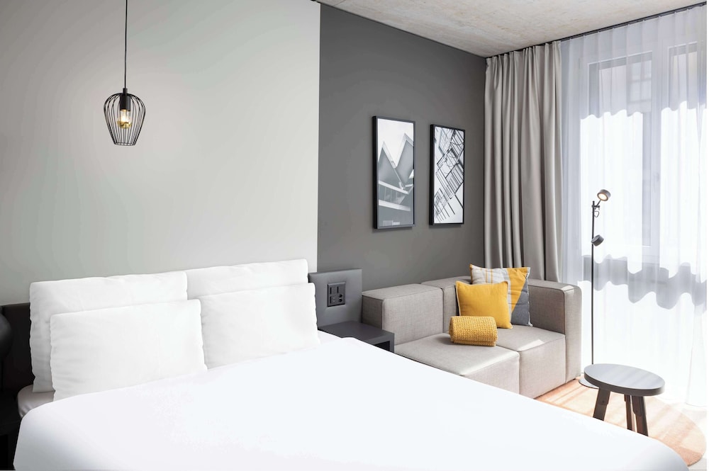 Radisson Hotel & Suites Zurich 13/50